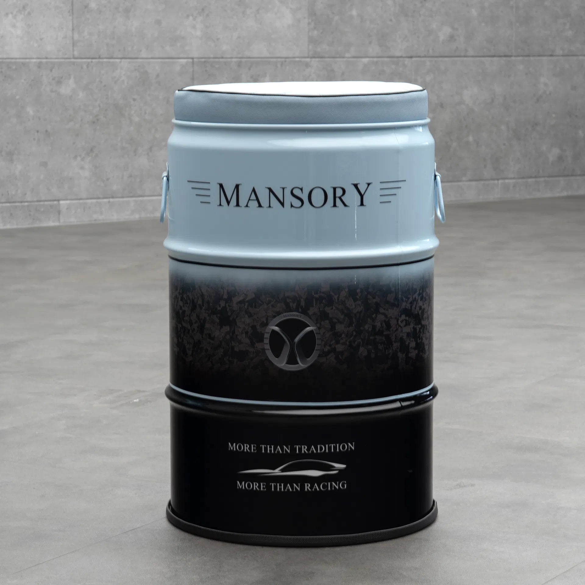 MANSORY Barrel Seat im 48k-Stil